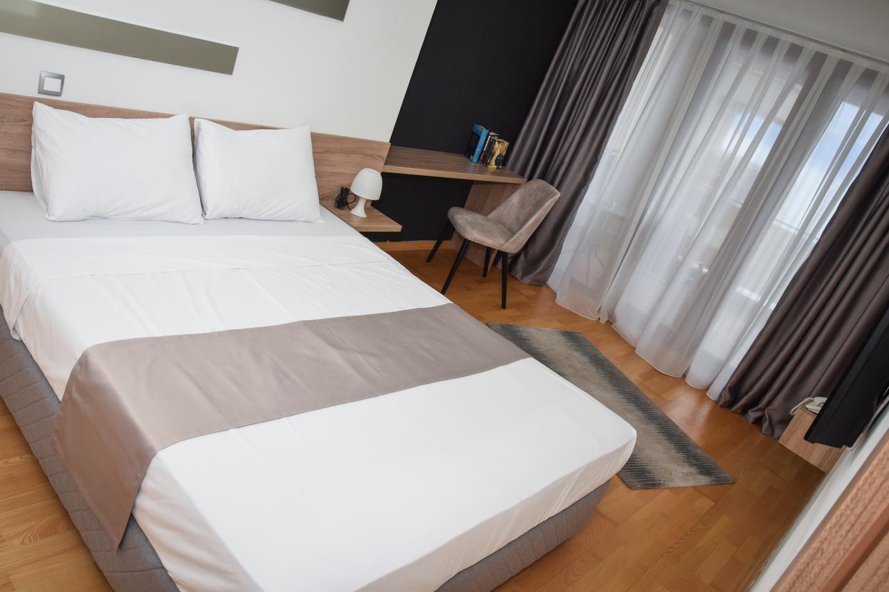 Park Golden View Hotel Ohrid Buitenkant foto